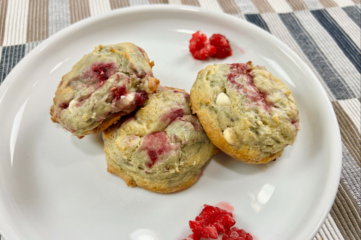 Raspberry Cheesecake Cookies