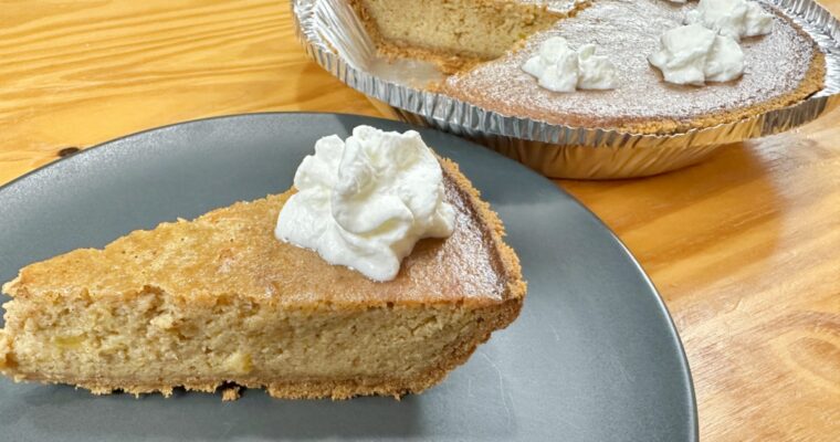 Simple, Warm, and Spicy Pumpkin Pie With Graham Cracker Crust for Fall