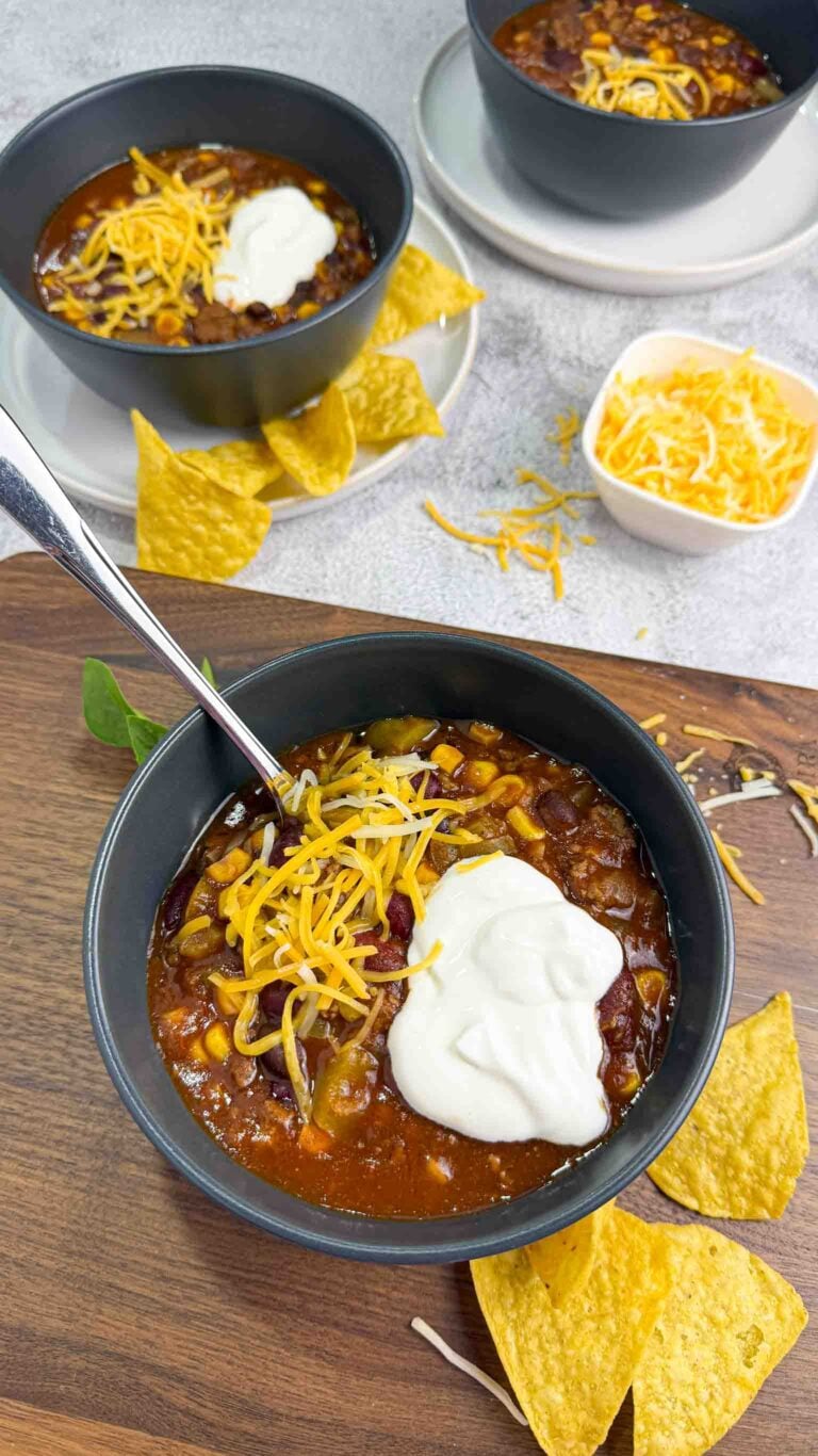 Crockpot Chili with cheese and sour cream