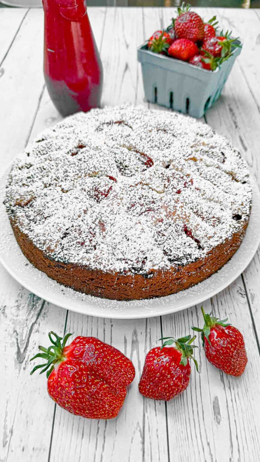 Strawberry Cake with powdered sugar top