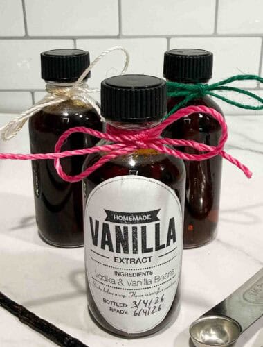 Little Vanilla Extract bottles are great gift ideas