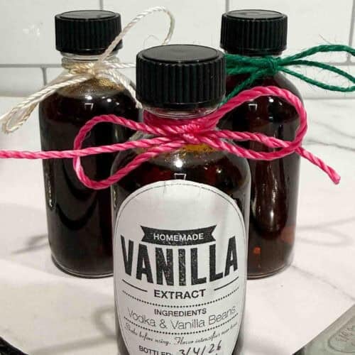 Little Vanilla Extract bottles are great gift ideas